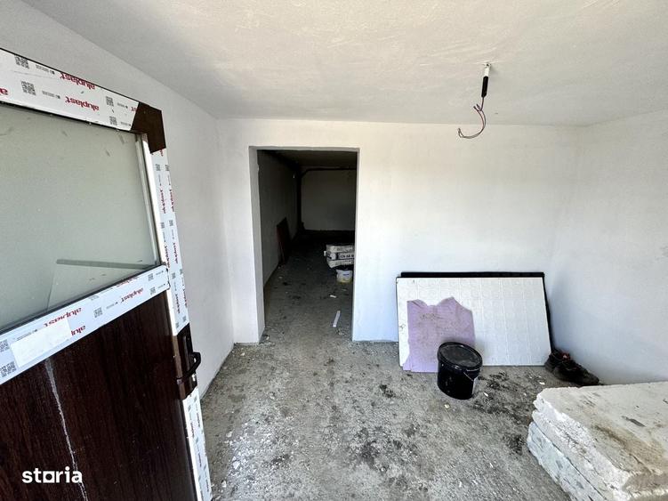 Casă cu 4 camere în Valea Lupului