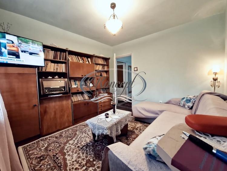 Apartament cu 4 camere semidecomandat, mobilat în Mănăștur