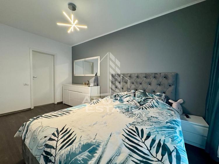 Apartament cu 3 camere decomandat, mobilat în Tipografilor