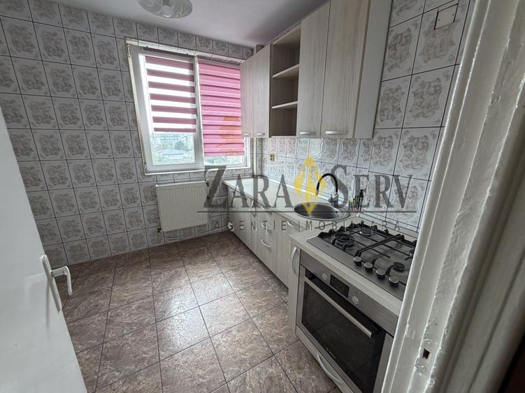 Apartament cu 3 camere decomandat în P-ța Mihai Viteazu