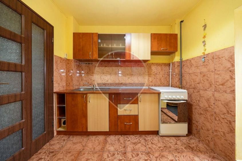 Apartament cu 2 camere decomandat, mobilat în Electroprecizia