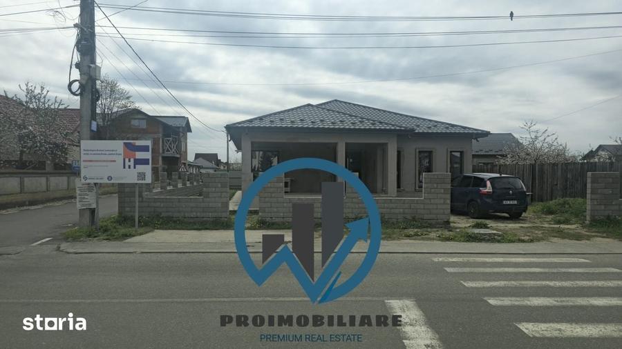 Casă cu 4 camere cu Teren 455 Mp în Bradu
