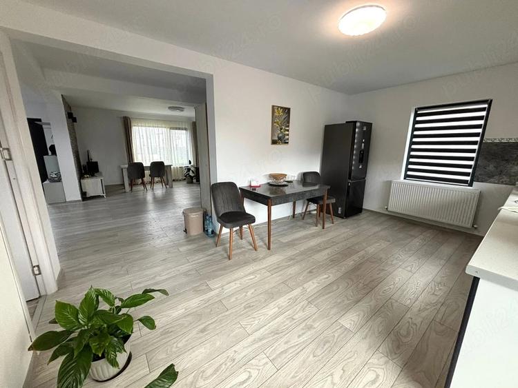 Casă cu 3 camere cu Teren 1000 Mp în Săcueni