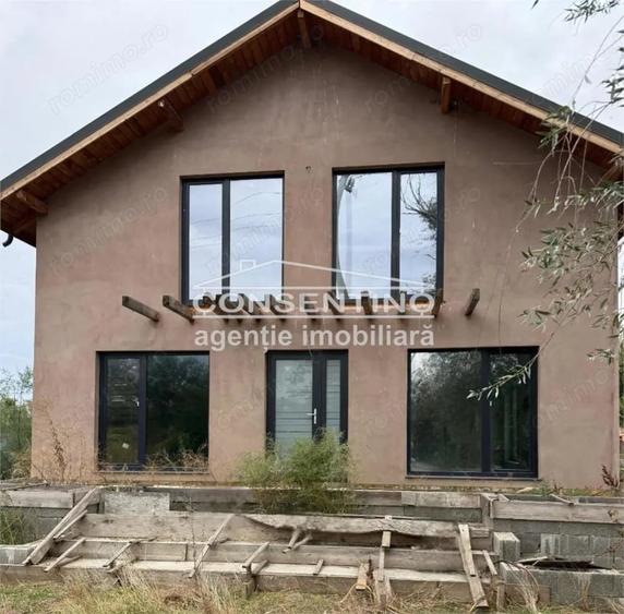 Casă cu Teren 200 Mp în Bentu