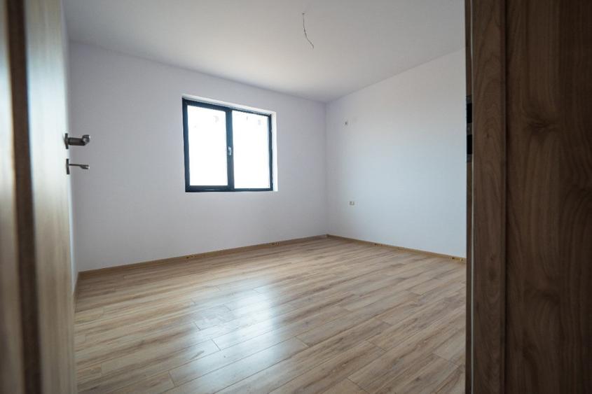 Casă cu 4 camere cu Teren 510 Mp în Balotești
