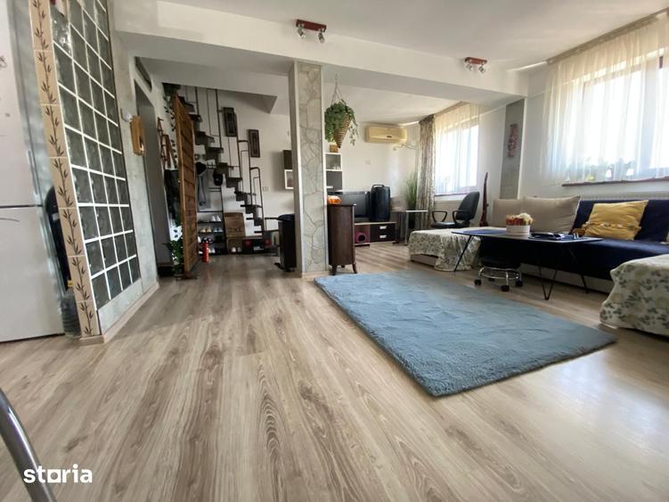Apartament cu 3 camere în Micro 19