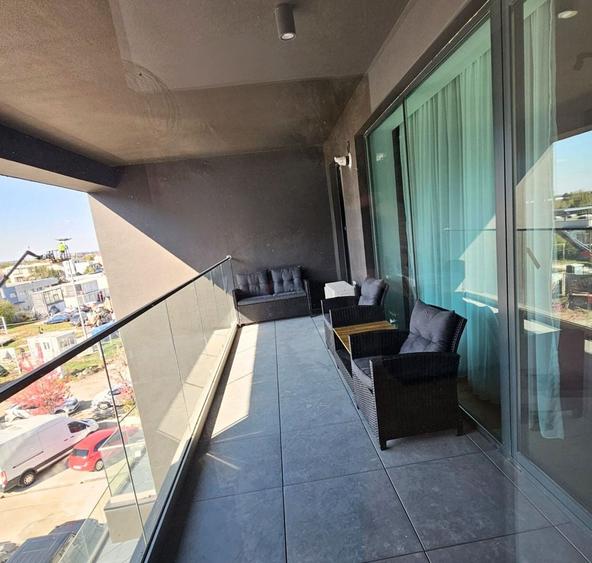 Apartament cu 3 camere decomandat, mobilat în Pipera