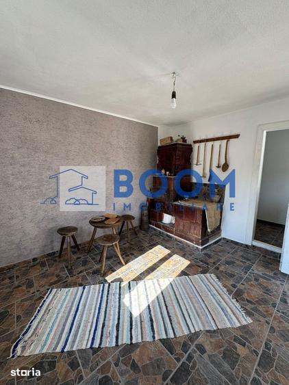 Casă cu 3 camere cu Teren 2000 Mp în Bujoreni