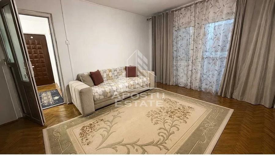 Apartament cu 2 camere semidecomandat, mobilat în Aradului