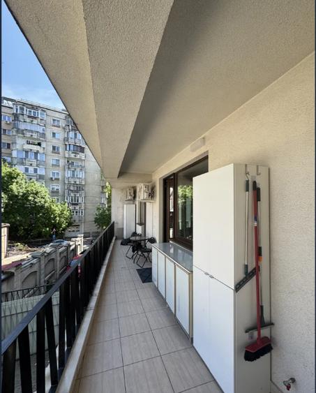 Apartament cu 2 camere semidecomandat, mobilat în P-ța Alba Iulia