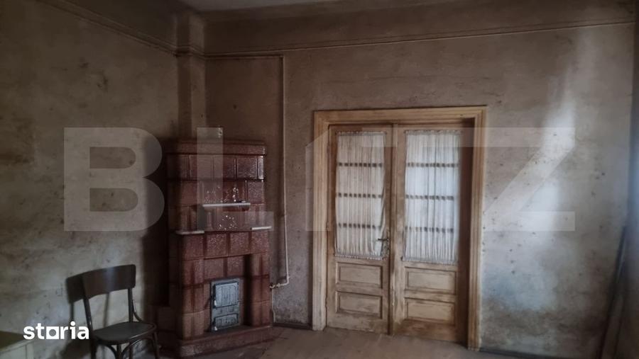 Casă cu 4 camere cu Teren 287 Mp în Democrației