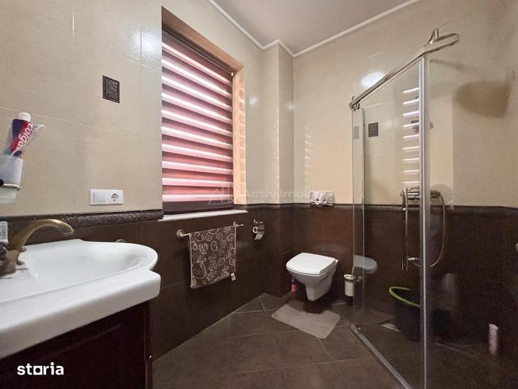 Casă cu 4 camere cu Teren 300 Mp în Sânmartin