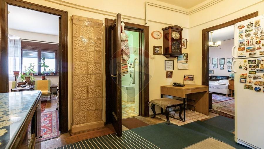 Apartament cu 4 camere decomandat, mobilat în Kiseleff