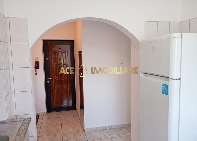 Apartament cu 2 camere semidecomandat, mobilat în Berceni