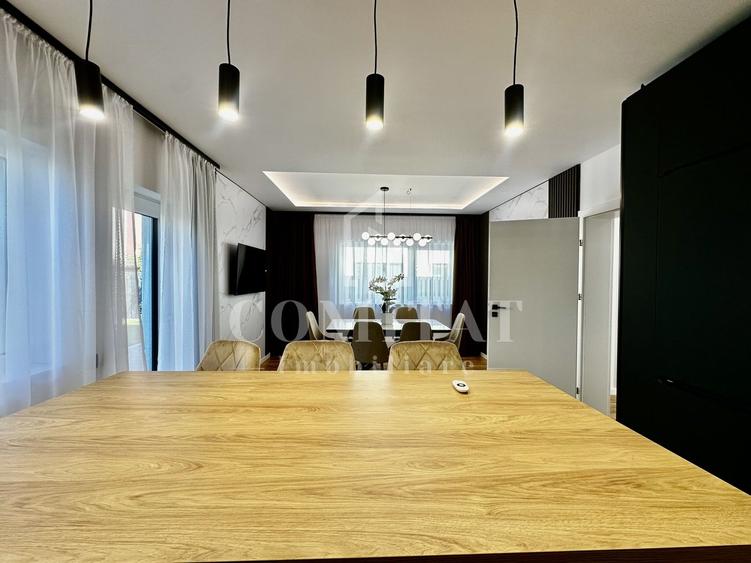 Duplex cu 4 camere cu Canalizare în Florești