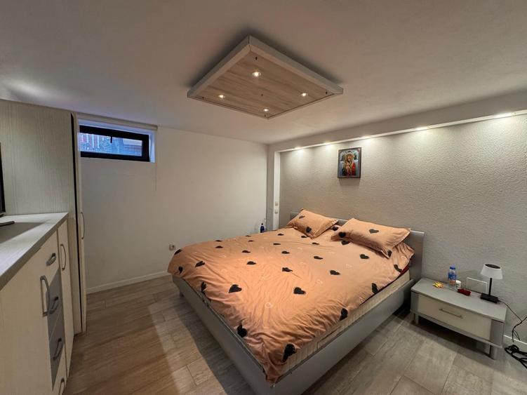 Apartament cu 3 camere decomandat în Bușteni