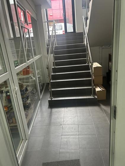 Spațiu comercial, de 200 mp, în Florești