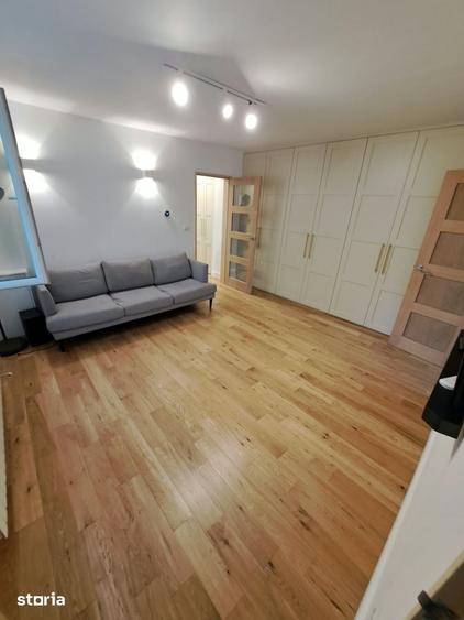Apartament cu 3 camere semidecomandate, Centru - 3