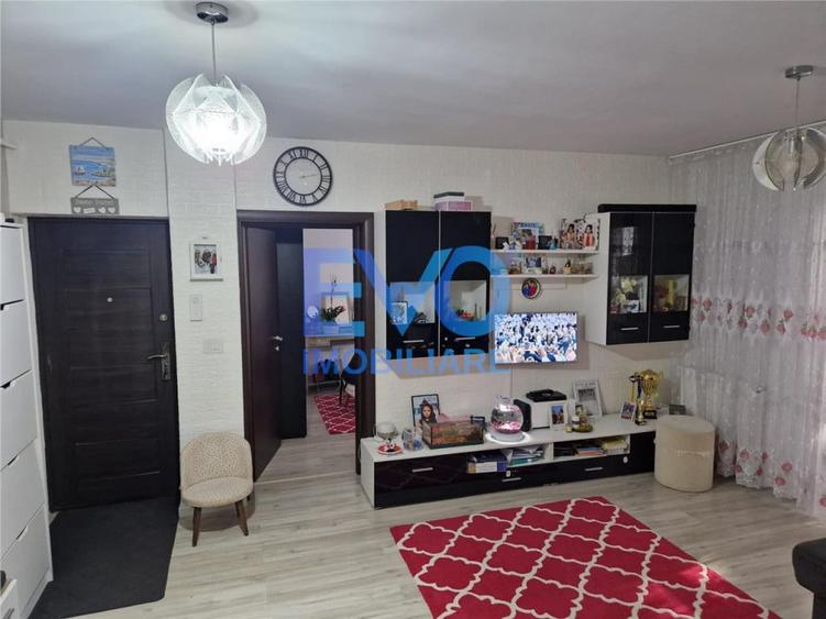 Apartament cu 3 camere semidecomandat în Valea Lupului