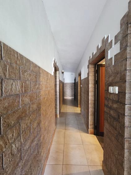 Spațiu comercial, de 200 mp, în Micro 17
