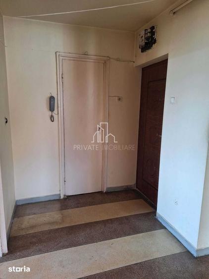Apartament cu 3 camere decomandat în Dâmbu Pietros