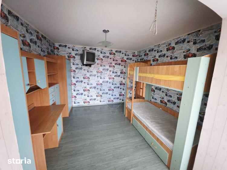 Apartament cu 4 camere în Calea Romanului