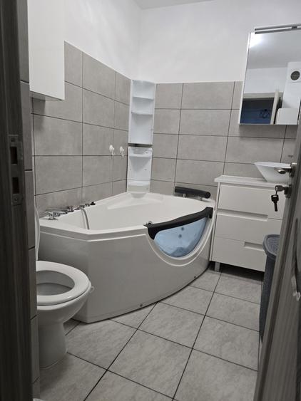 Apartament cu 2 camere decomandat în Dristor