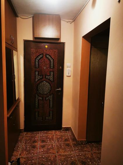 Apartament cu 2 camere decomandat în Sânmartin