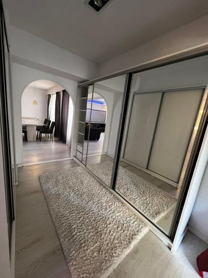 Apartament cu 3 camere decomandat în Șoseaua Nordului
