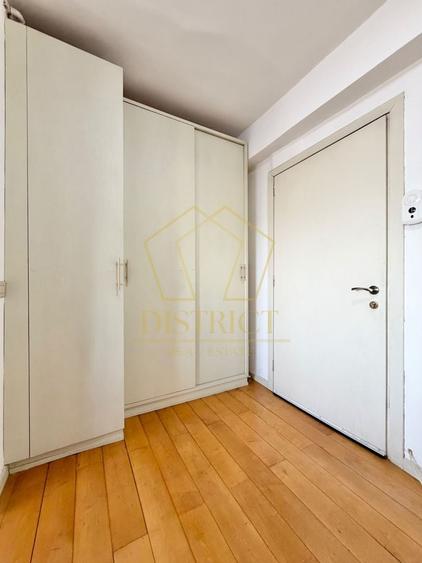 Apartament cu 2 camere semidecomandat, mobilat în Ultracentral