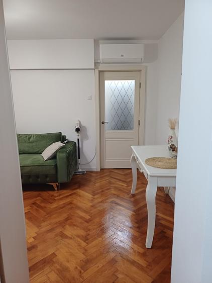 Apartament cu 2 camere semidecomandat în Bucureștii Noi