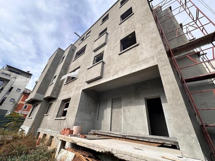 Casă cu 30 camere cu Teren 556 Mp în Unirii