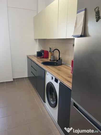 Apartament cu 2 camere decomandat în Sud