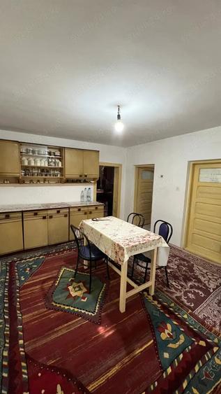 Casă cu 6 camere în Diculești
