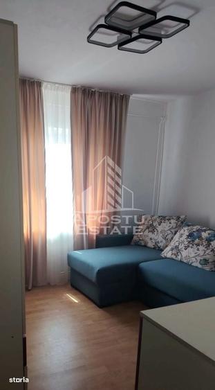 Apartament cu 3 camere decomandat în Micălaca
