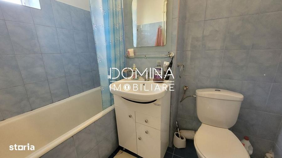 Apartament cu 3 camere decomandat în Teilor