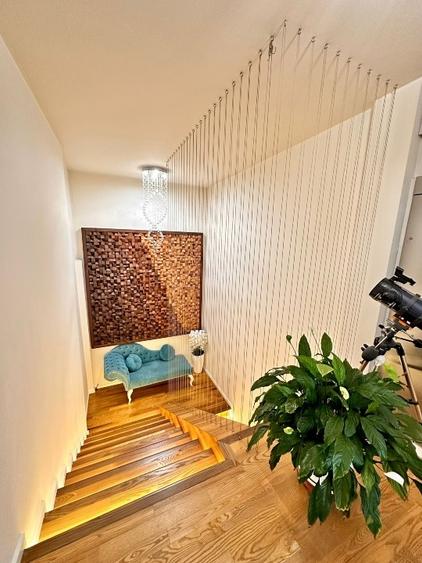 Apartament cu 7 camere decomandat în Bună Ziua