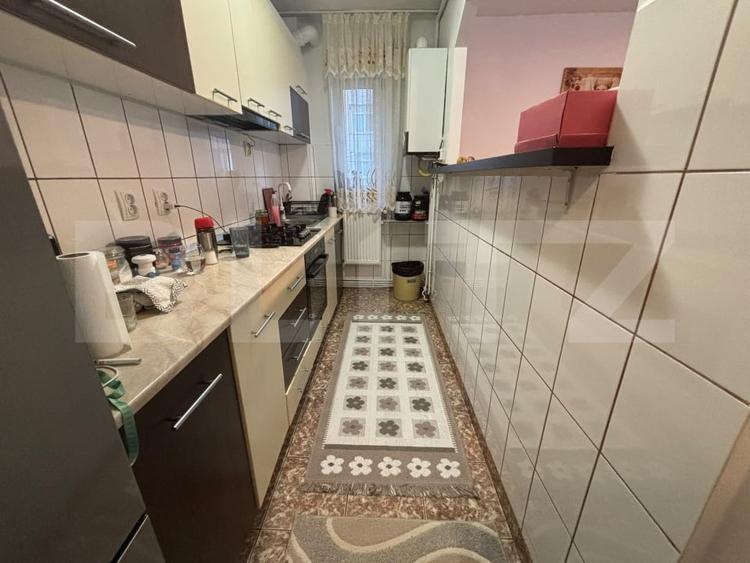 Apartament cu 3 camere decomandat, mobilat în Păcurari