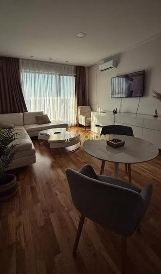 Apartament cu 2 camere semidecomandat, mobilat în Străulești