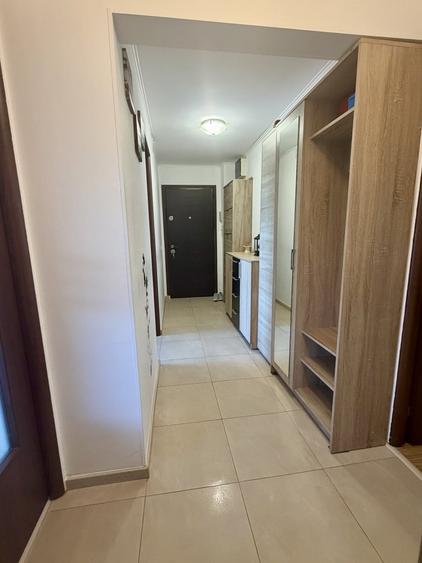 Apartament cu 2 camere decomandat, mobilat în Torontalului