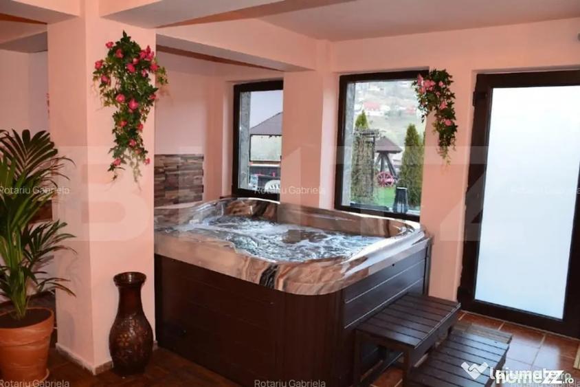 Casă cu 5 camere cu Teren 1472 Mp în Bran