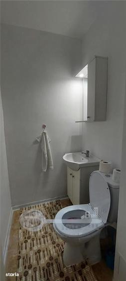 Apartament cu 3 camere decomandat în Holboca