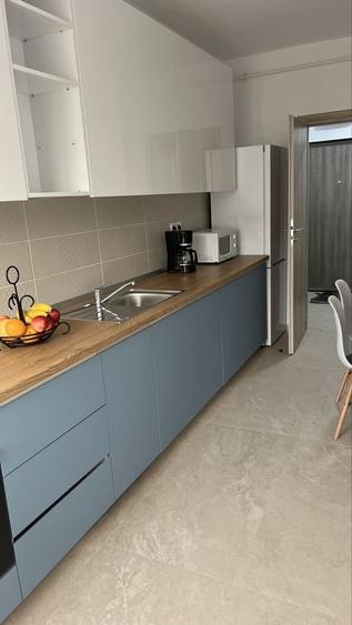 Apartament cu 2 camere decomandat în Jiului