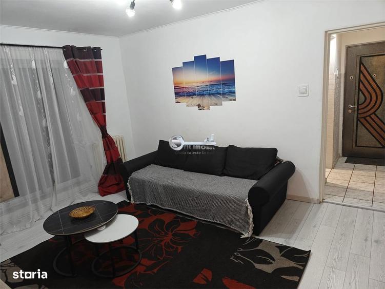 Apartament cu 2 camere semidecomandat, mobilat în Mircea cel Bătrân