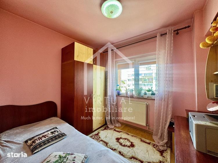 Apartament cu 4 camere decomandat în Est
