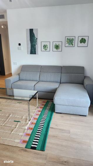 Apartament cu 3 camere semidecomandat în Dâmbul Rotund