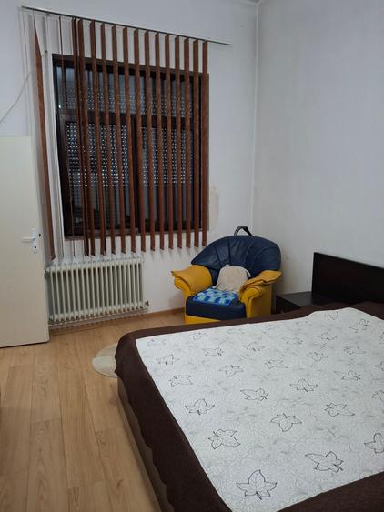 Casă cu 3 camere cu Canalizare în Calea Călărașilor