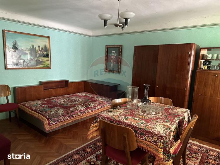 Casă cu 3 camere cu Teren 1045 Mp în Borlești