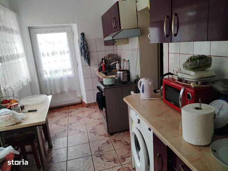Casă cu 3 camere în Șepreuș