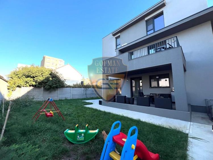 Casă individuală cu 5 camere cu Canalizare în Faleza Nord